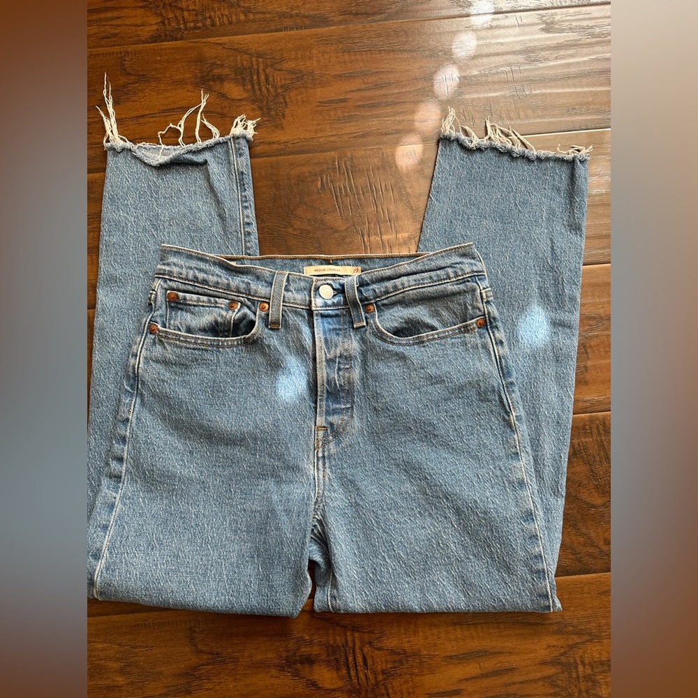Levi's Wedgie Straight Blue Jeans - Picture 2 of 9